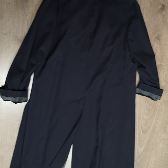 90S Vintage Aquascutum Oversized Long Sleeve Trench Coat | TheStyleMinr.com - Picture 4 of 11